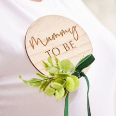 Botanical Baby Wooden Mummy To Be Badge
