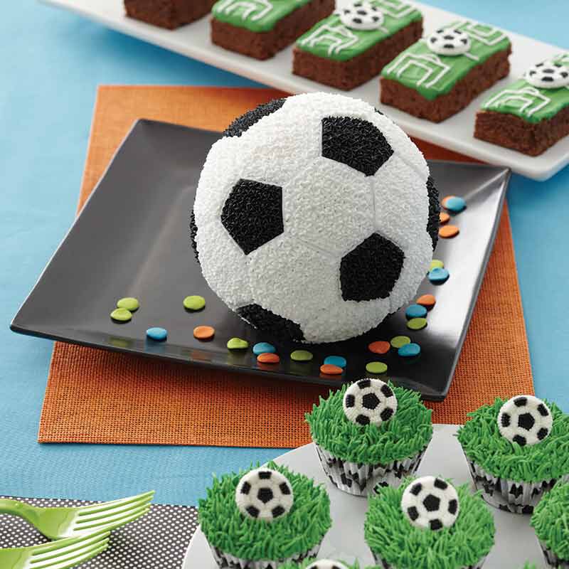 Wilton Sports Ball Pan Set 6"