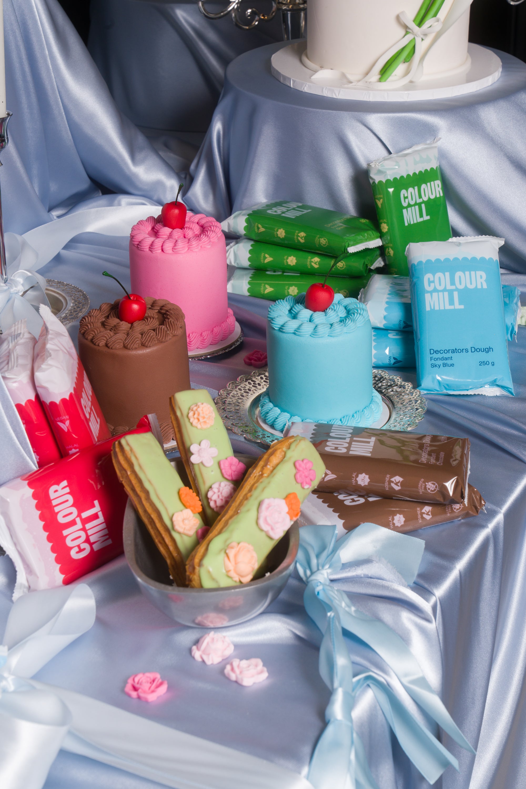 Colour Mill Decorators Dough Fondant - Sky Blue