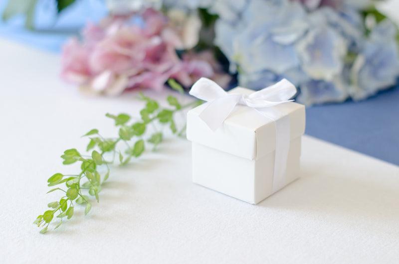 White Cube Favour Boxes 10pk