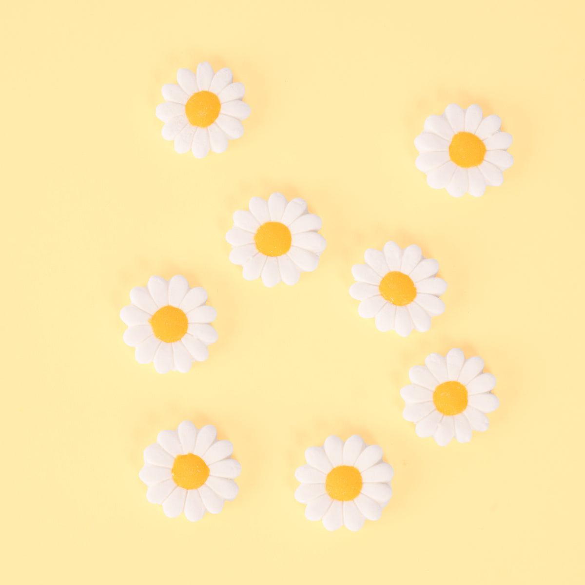 Daisy Icing Decorations 8pk