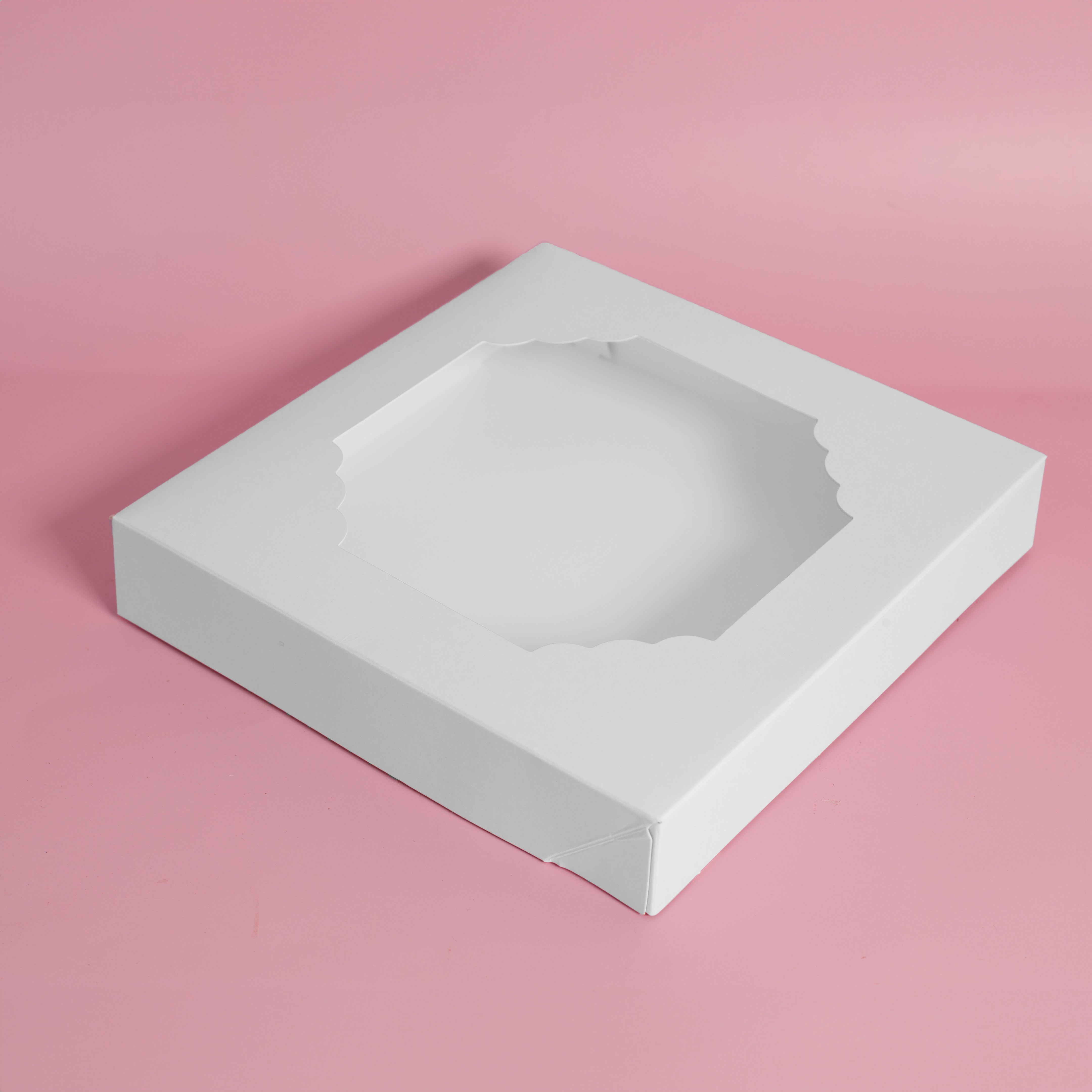 White Scalloped Large Cookie Box 5pk