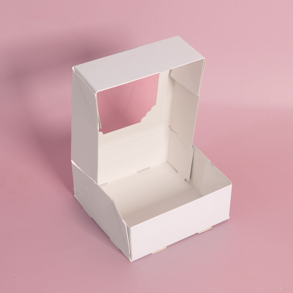 White Scalloped Small Cookie Box 5pk